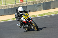 brands-hatch-photographs;brands-no-limits-trackday;cadwell-trackday-photographs;enduro-digital-images;event-digital-images;eventdigitalimages;no-limits-trackdays;peter-wileman-photography;racing-digital-images;trackday-digital-images;trackday-photos